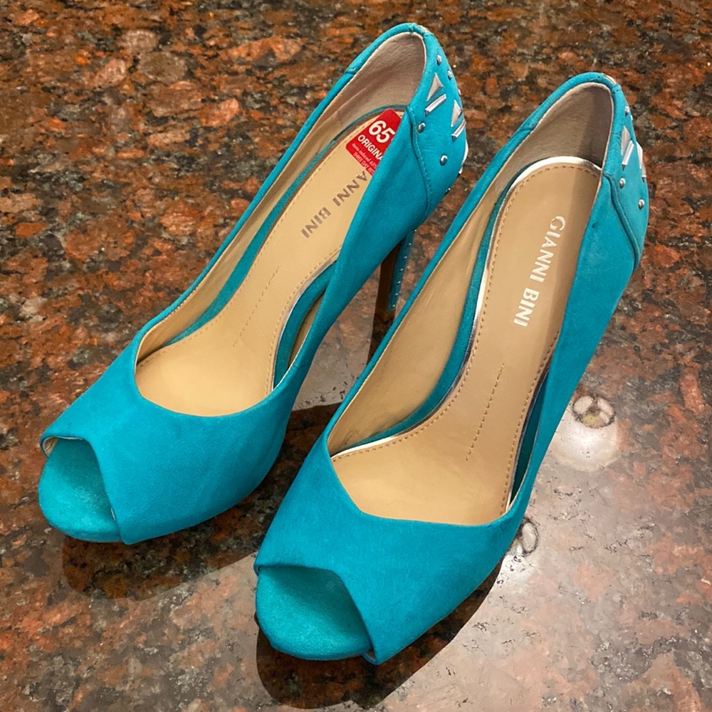 Gianni Bini “Lexus” Suede Mermaid Heels